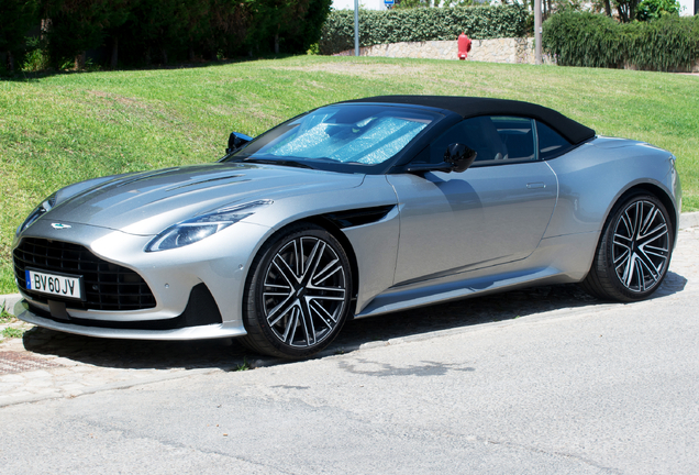 Aston Martin DB12 Volante