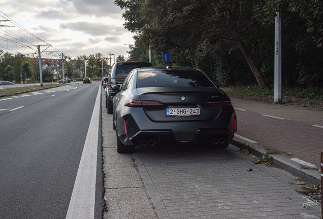 BMW M5 G90