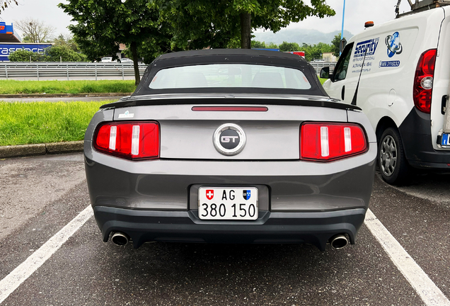 Ford Mustang GT Convertible 2010