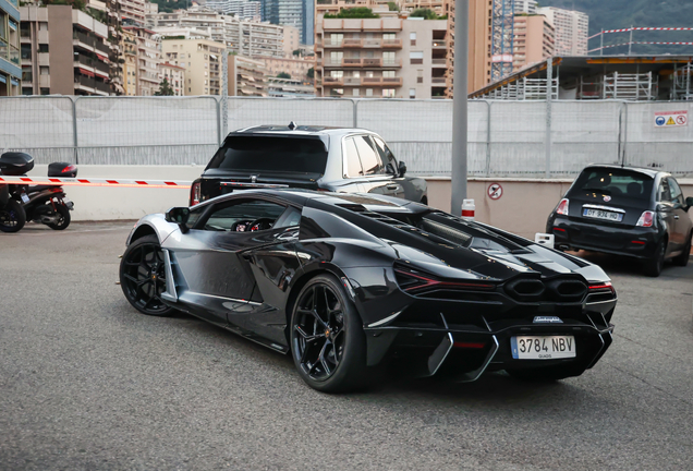 Lamborghini Revuelto