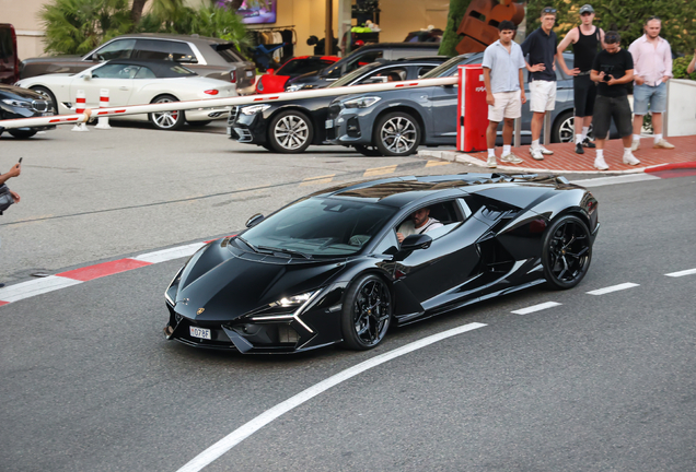 Lamborghini Revuelto