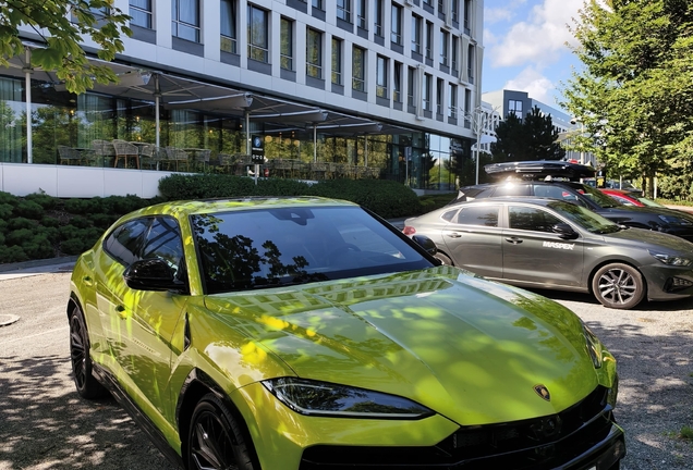 Lamborghini Urus SE