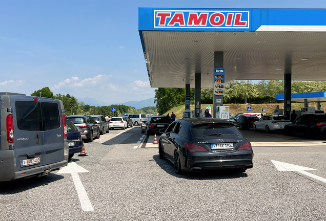 Mercedes-Benz CLA 45 AMG Shooting Brake