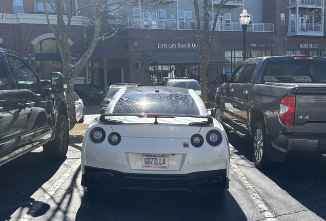 Nissan GT-R