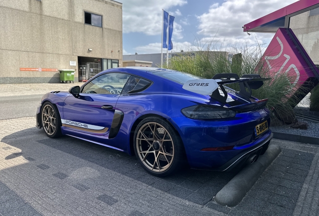 Porsche 718 Cayman GT4 RS Weissach Package