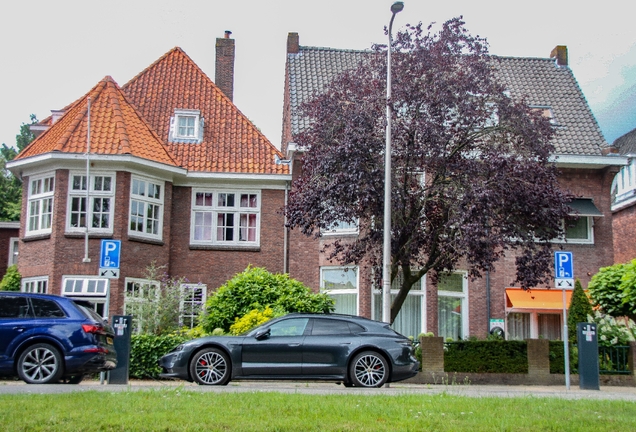 Porsche Taycan GTS Sport Turismo MkI