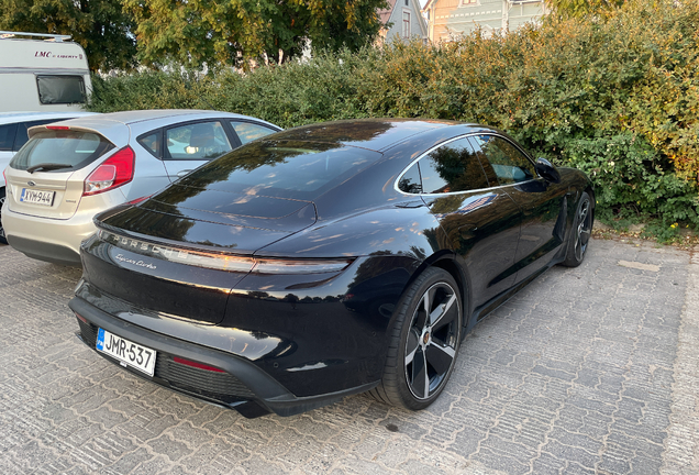 Porsche Taycan Turbo