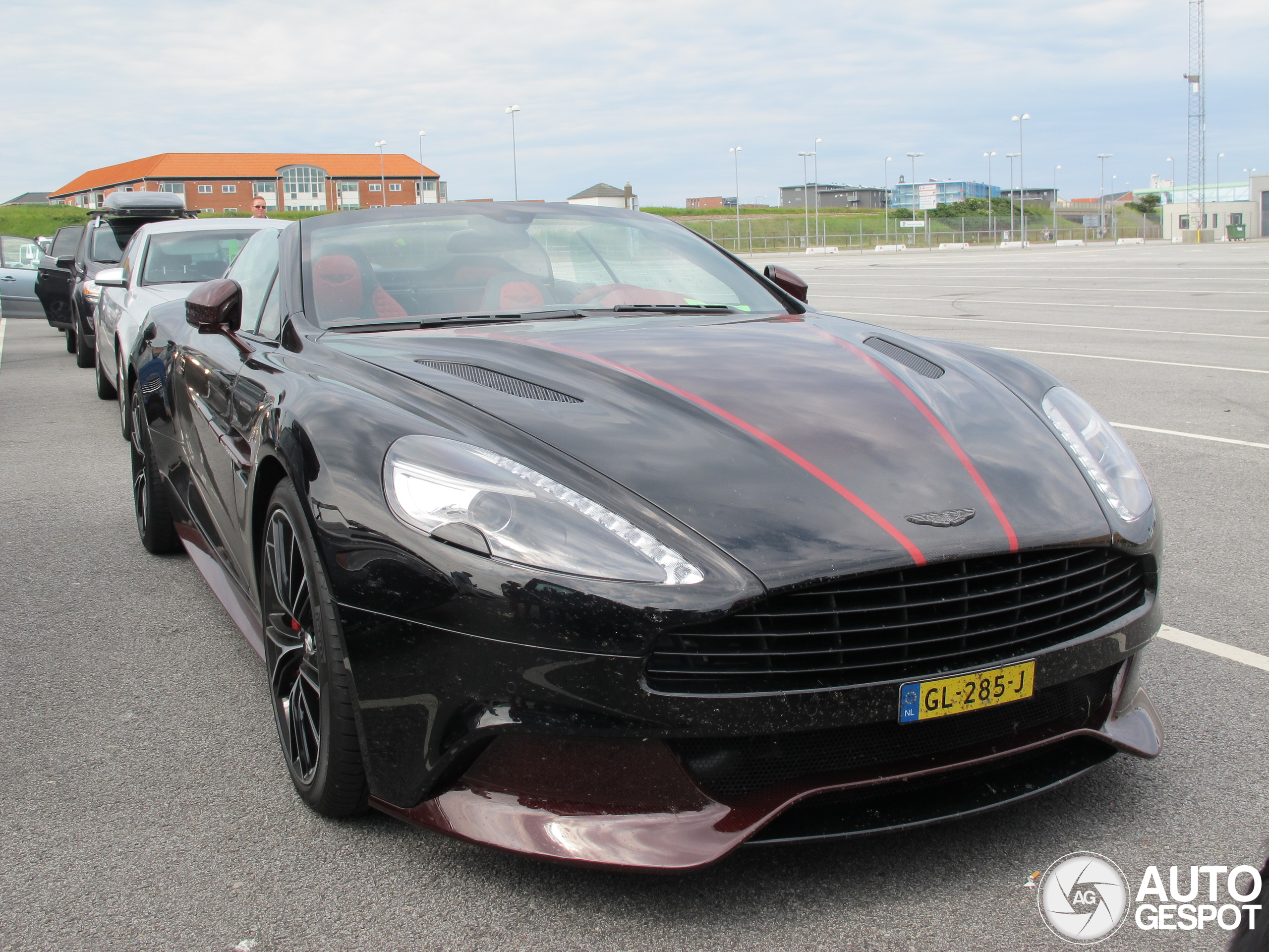 Nederlandse Aston Martin gespot in Denemarken