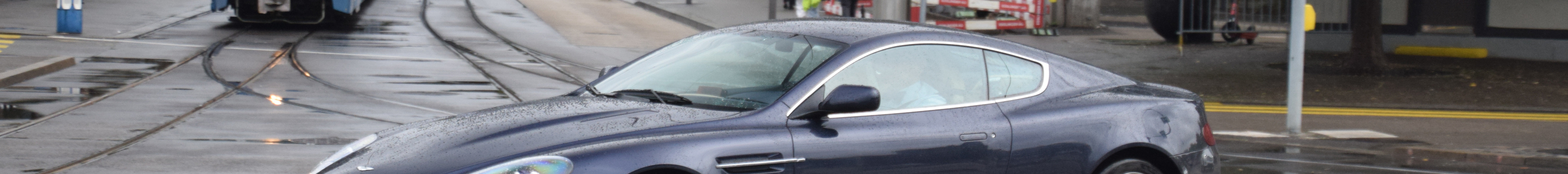 Aston Martin DB9