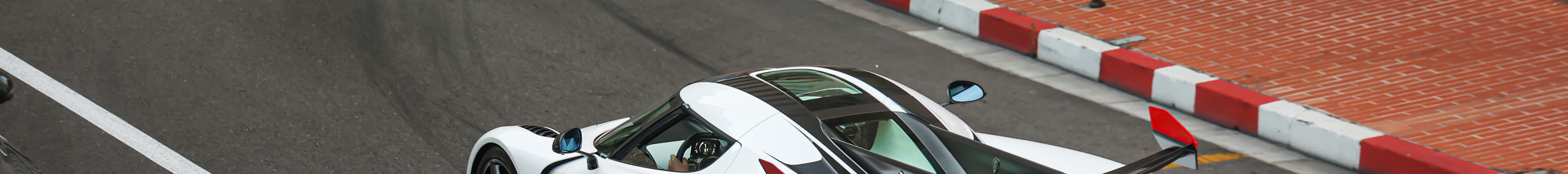 Koenigsegg Jesko Attack