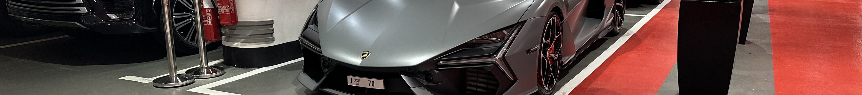 Lamborghini Revuelto