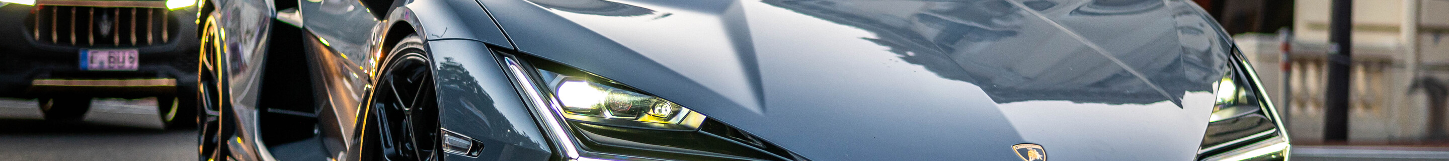 Lamborghini Revuelto