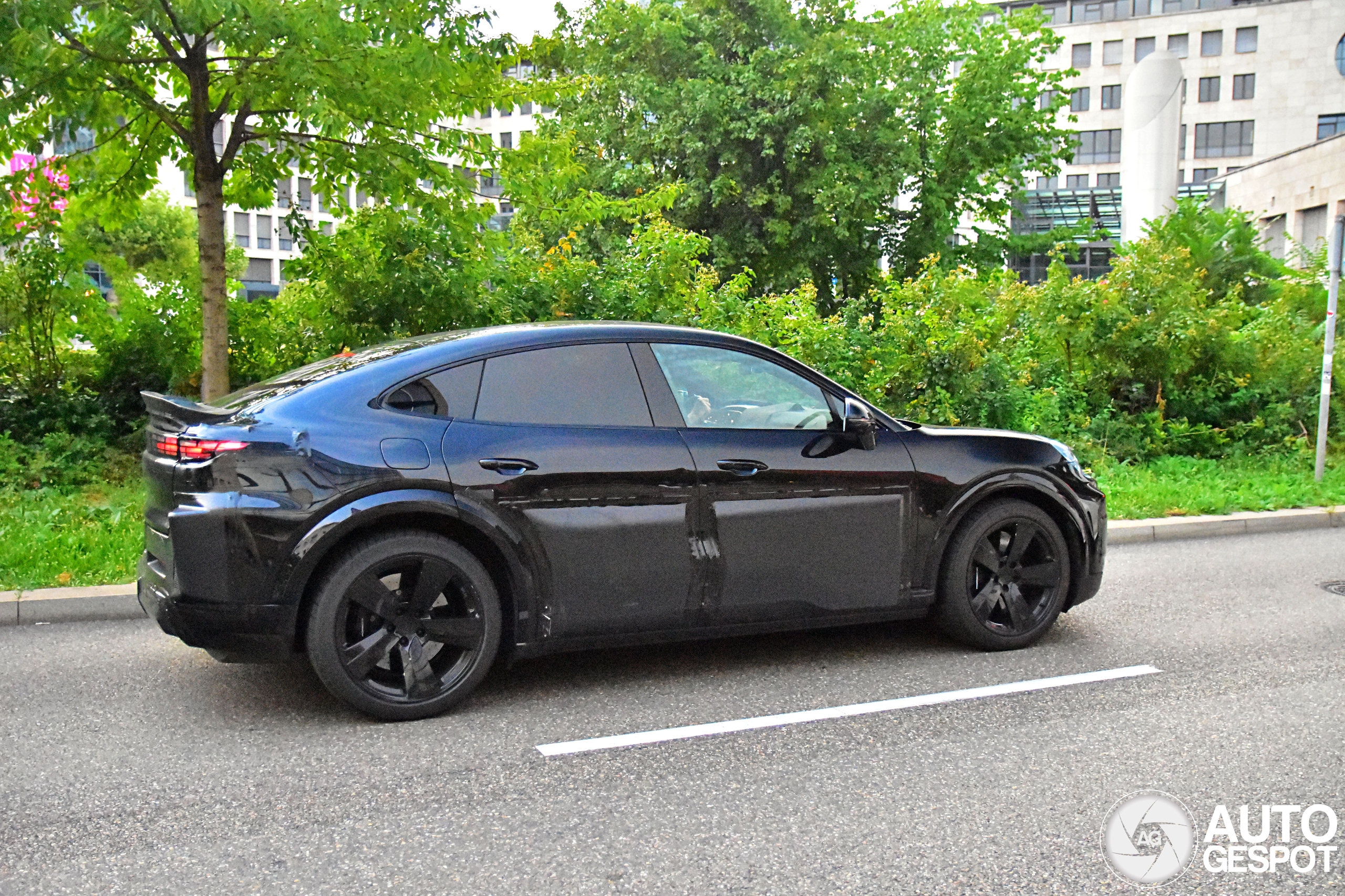 Porsche Cayenne Coupé EV