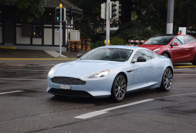 Aston Martin DB9 2013