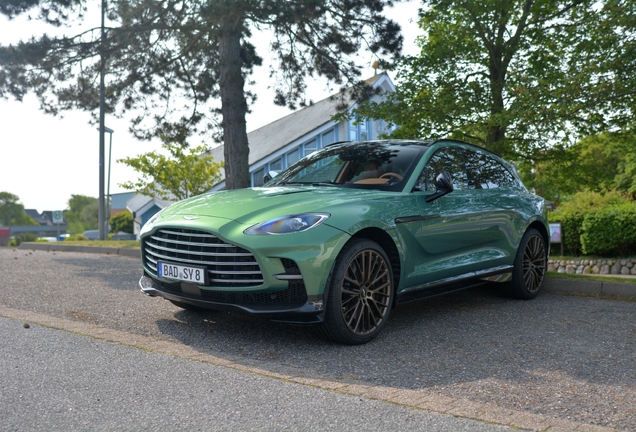 Aston Martin DBX707
