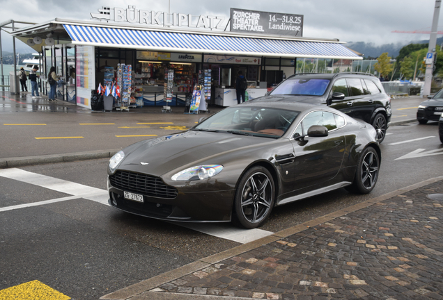Aston Martin V8 Vantage 2012