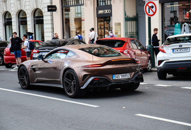Aston Martin Vantage 2024
