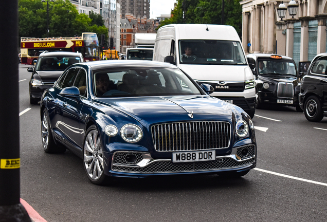 Bentley Flying Spur Hybrid Azure