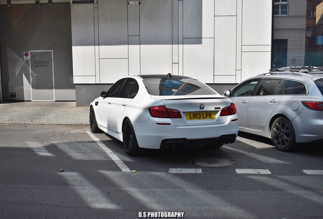 BMW M5 F10 2011
