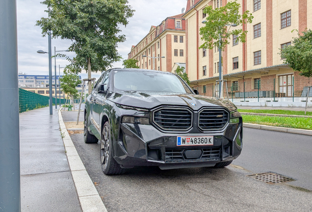 BMW XM G09