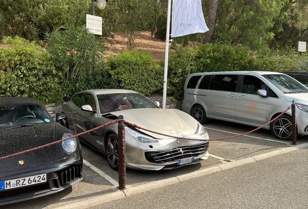 Ferrari GTC4Lusso