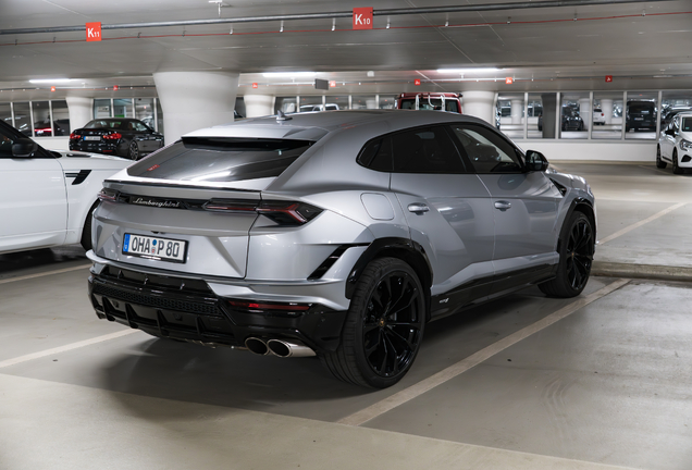 Lamborghini Urus S