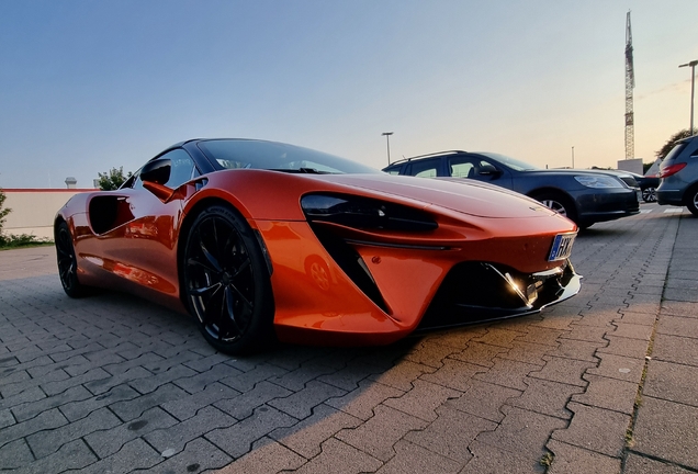 McLaren Artura Spider