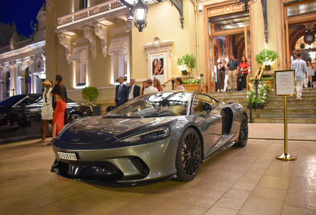 McLaren GT