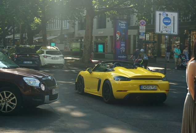 Porsche 718 Spyder RS