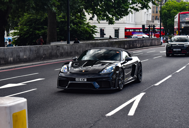 Porsche 718 Spyder RS Weissach Package