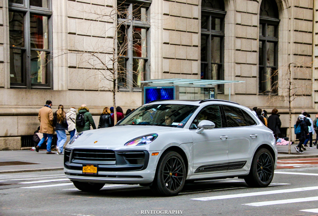 Porsche 95B Macan GTS MkIII