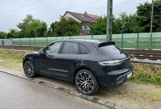 Porsche 95B Macan GTS MkIII