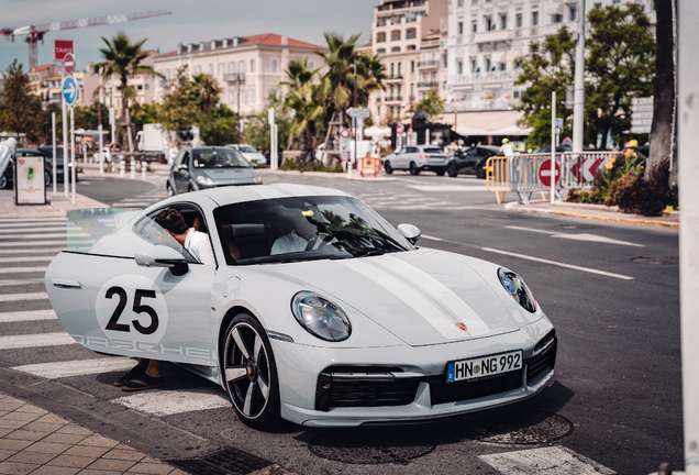 Porsche 992 Sport Classic