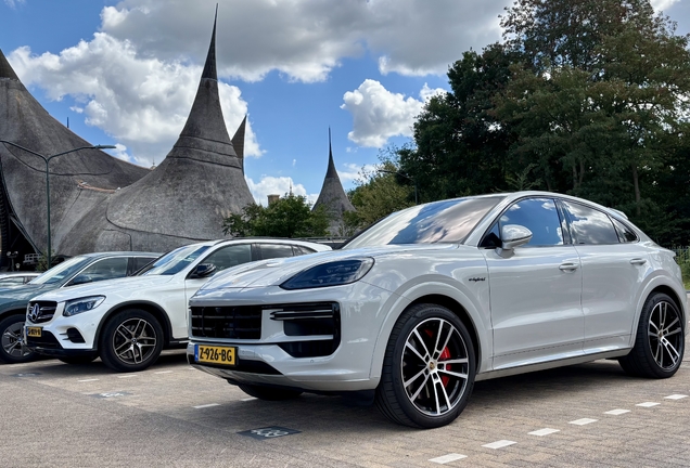 Porsche Cayenne Coupé Turbo E-Hybrid