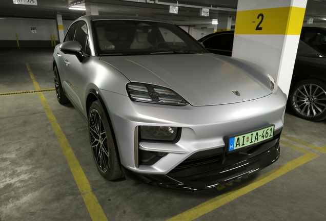 Porsche Macan EV Turbo