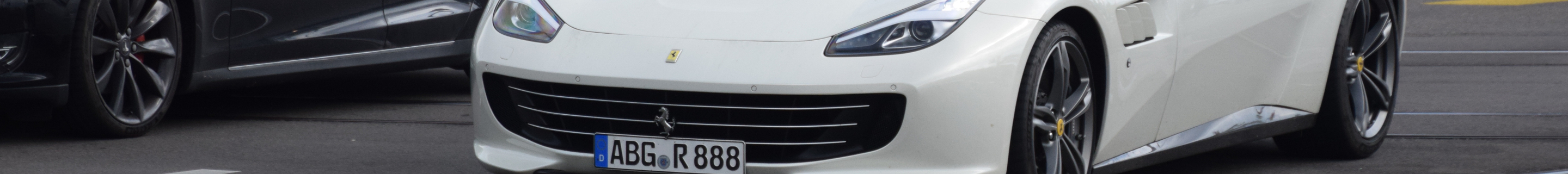 Ferrari GTC4Lusso