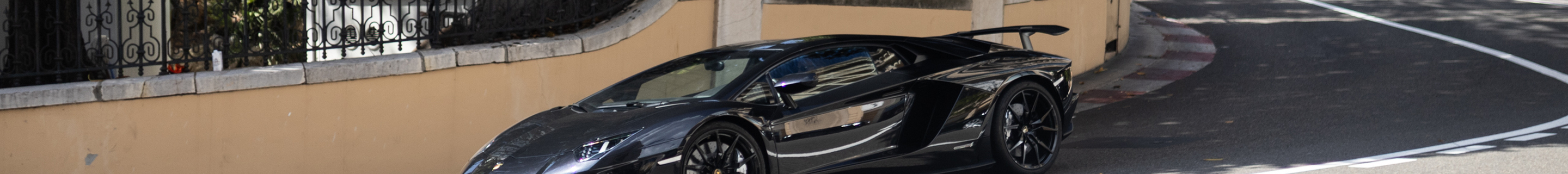 Lamborghini Aventador S LP740-4