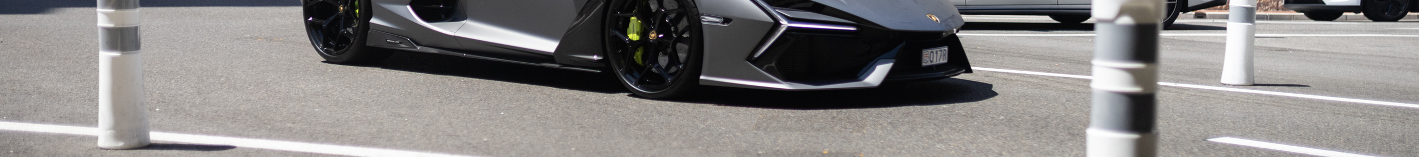 Lamborghini Revuelto