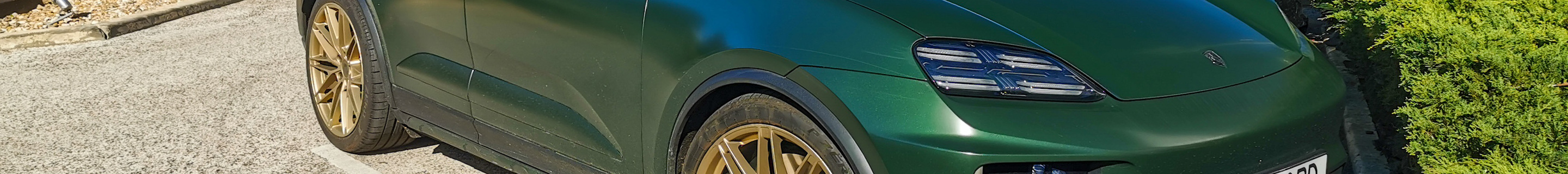 Porsche Macan EV Turbo