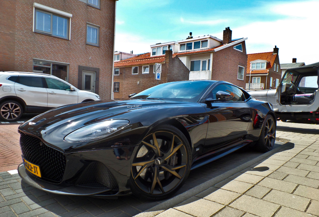 Aston Martin DBS Superleggera