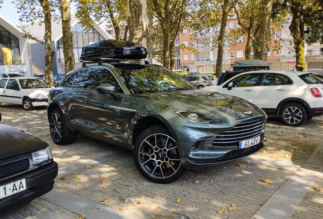 Aston Martin DBX