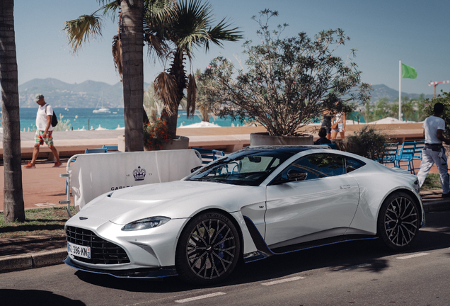 Aston Martin V12 Vantage 2023