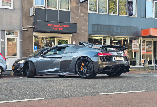 Audi R8 V10 Plus 2015