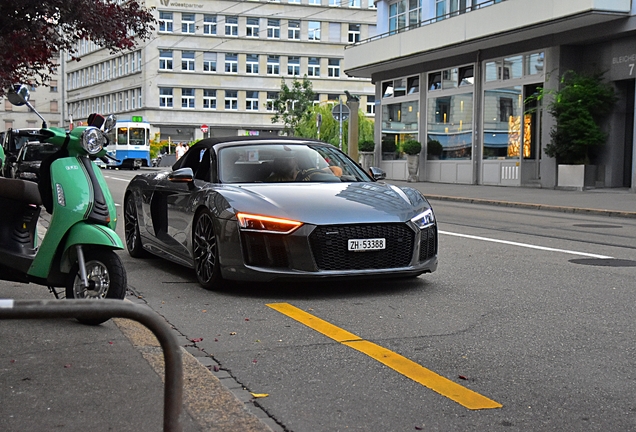 Audi R8 V10 Spyder 2016