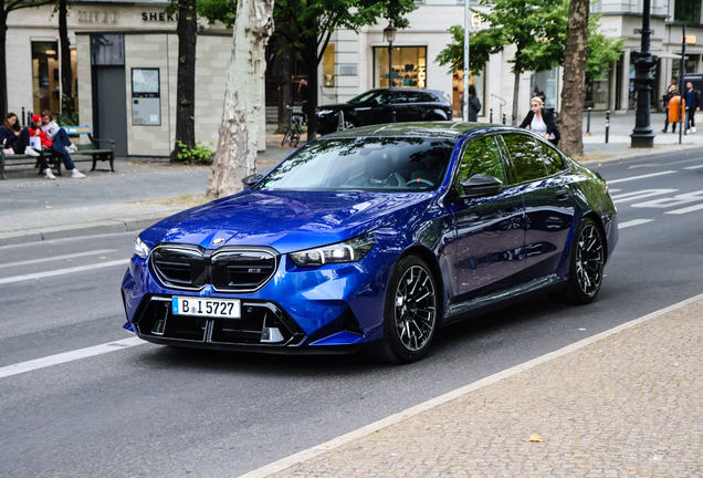BMW M5 G90