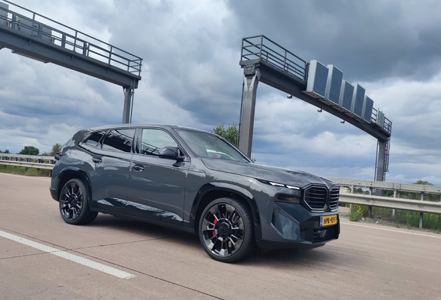 BMW XM G09