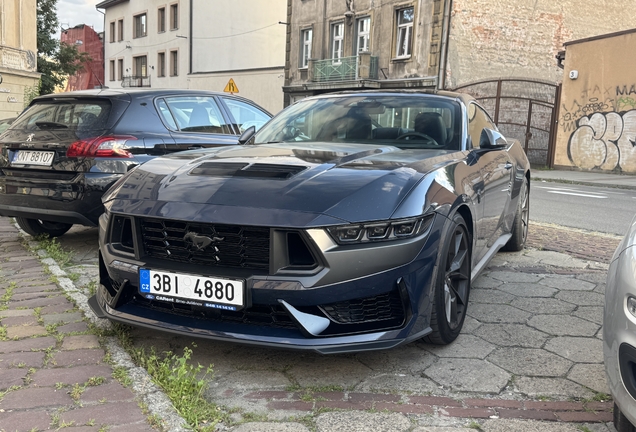 Ford Mustang Dark Horse 2024