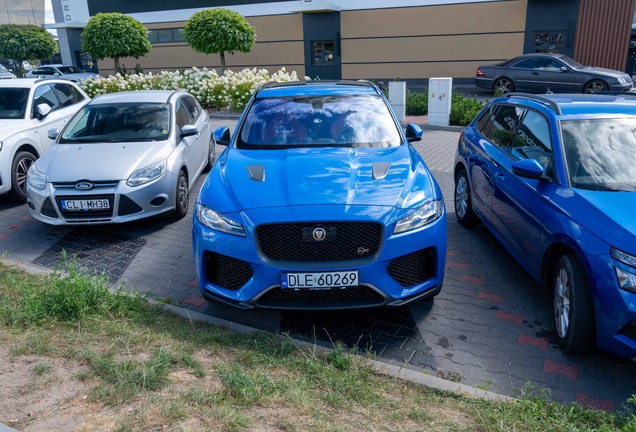 Jaguar F-PACE SVR
