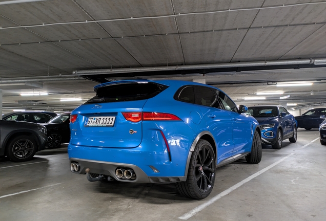 Jaguar F-PACE SVR