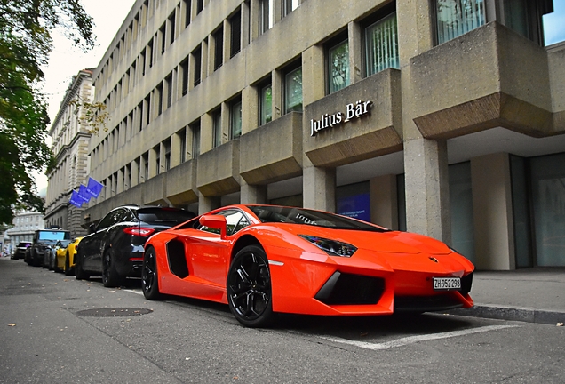 Lamborghini Aventador LP700-4